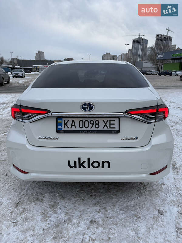Седан Toyota Corolla 2020 в Києві
