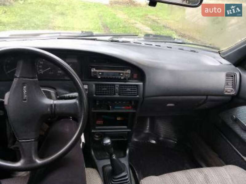 Ліфтбек Toyota Corolla 1988 в Рідківцях