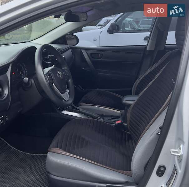 Седан Toyota Corolla 2017 в Кременчуге фото 10 Седан Toyota Corolla 2017 в Кременчуге