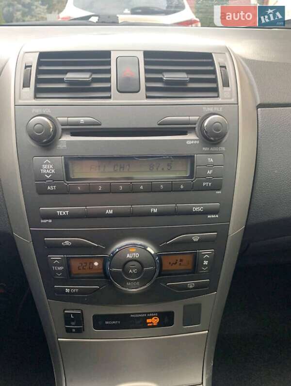 Седан Toyota Corolla 2008 в Одессе