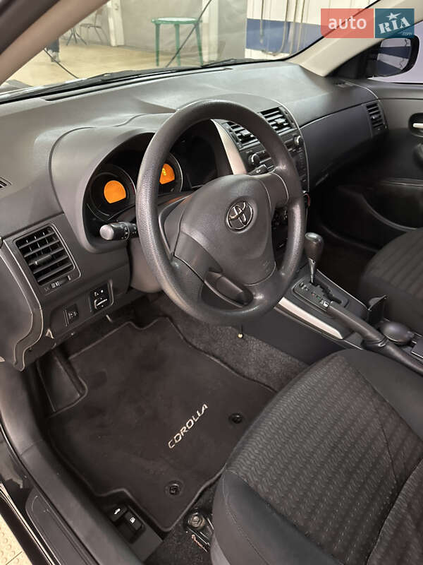 Седан Toyota Corolla 2009 в Запорожье