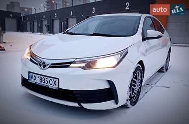 Седан Toyota Corolla 2018 в Харкові