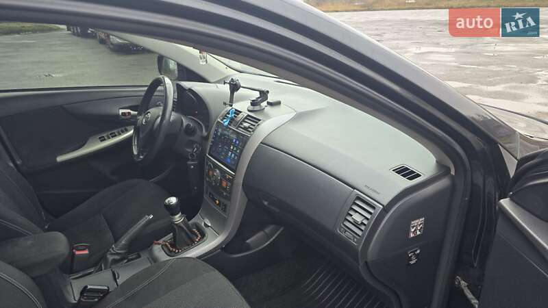 Седан Toyota Corolla 2008 в Киеве