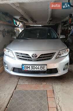 Седан Toyota Corolla 2011 в Сумах