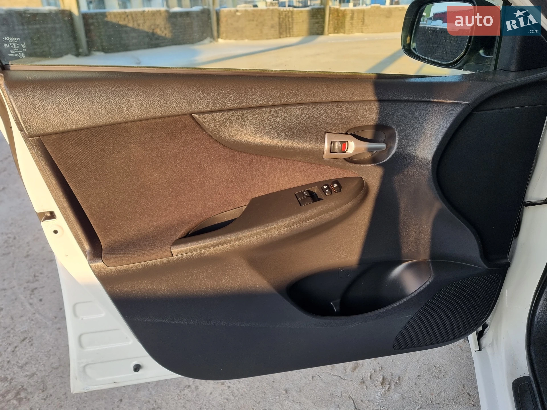 2011 Toyota Corolla - мініатюра 40