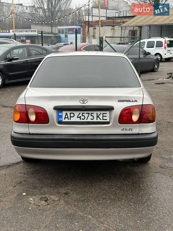 Седан Toyota Corolla 2001 в Запорожье