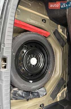 Седан Toyota Corolla 2012 в Павлограді