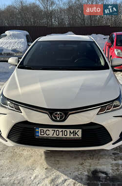 Седан Toyota Corolla 2020 в Львове
