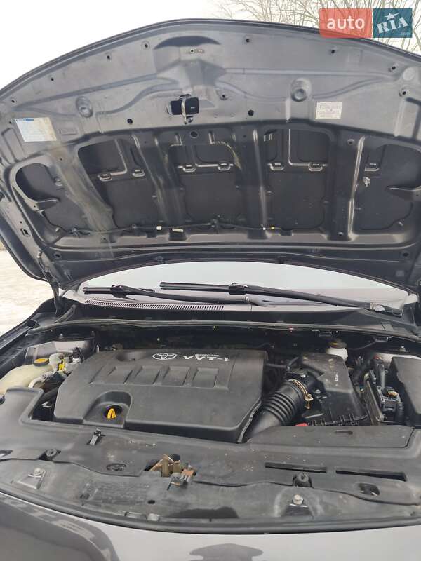 Седан Toyota Corolla 2007 в Гайсине