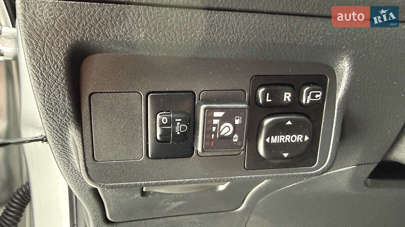 Седан Toyota Corolla 2012 в Желтых Водах