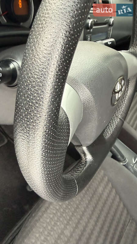 Седан Toyota Corolla 2012 в Желтых Водах