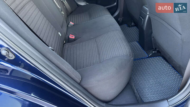 Седан Toyota Corolla 2008 в Кременчуге