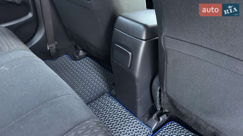 Седан Toyota Corolla 2008 в Кременчуге