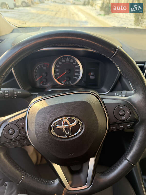 Седан Toyota Corolla 2019 в Буче