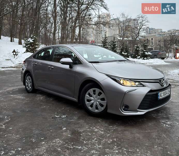 Седан Toyota Corolla 2020 в Киеве