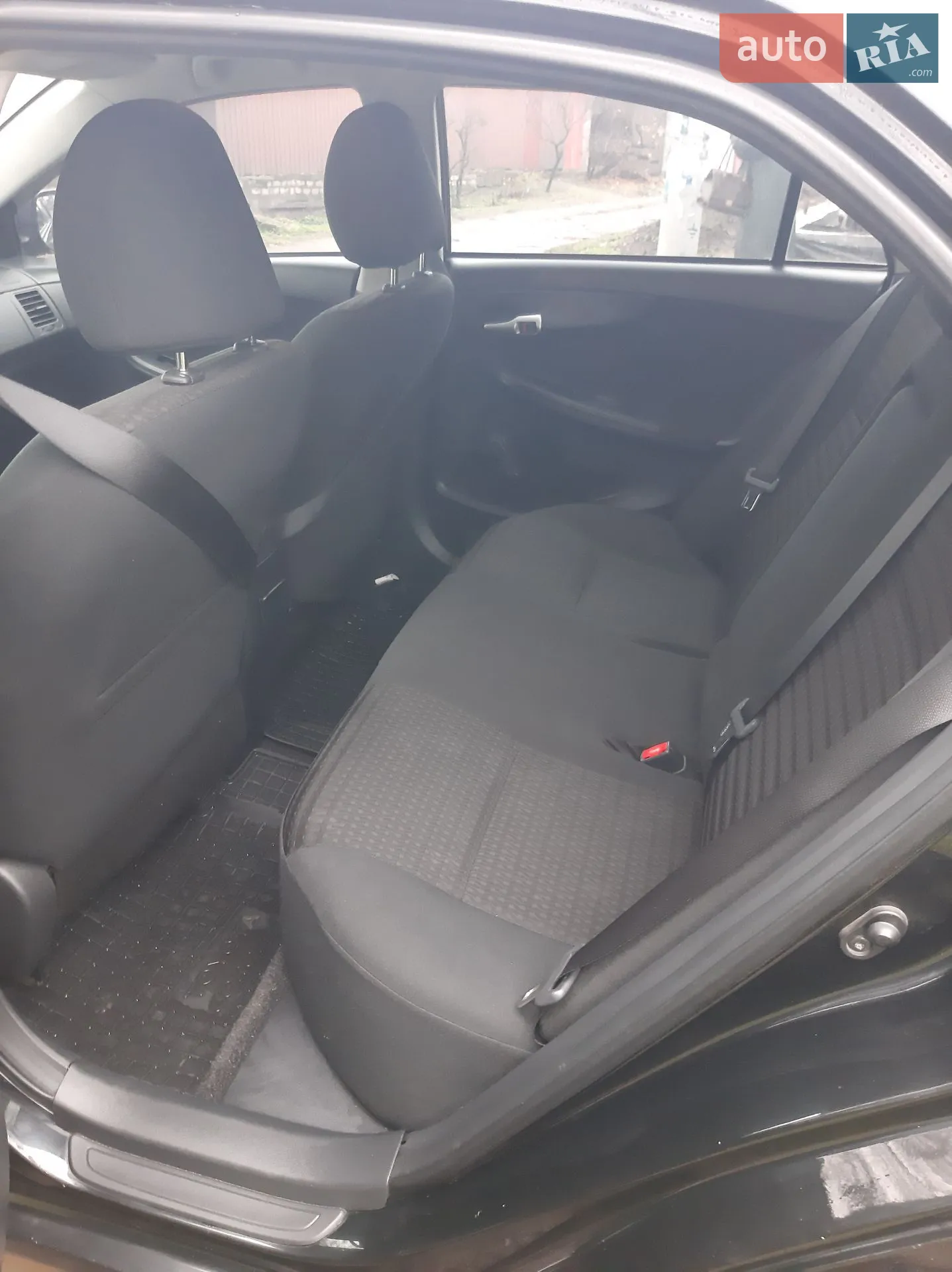 2010 Toyota Corolla - мініатюра 9