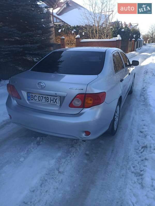 Седан Toyota Corolla 2007 в Львове