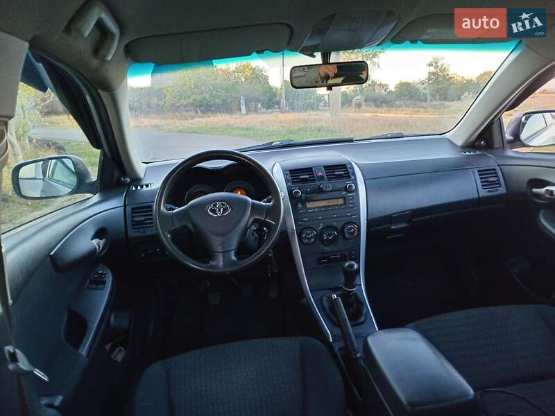 Седан Toyota Corolla 2008 в Одессе