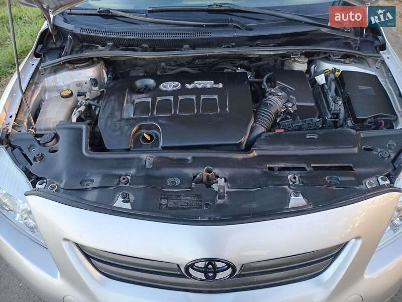 Седан Toyota Corolla 2008 в Одессе