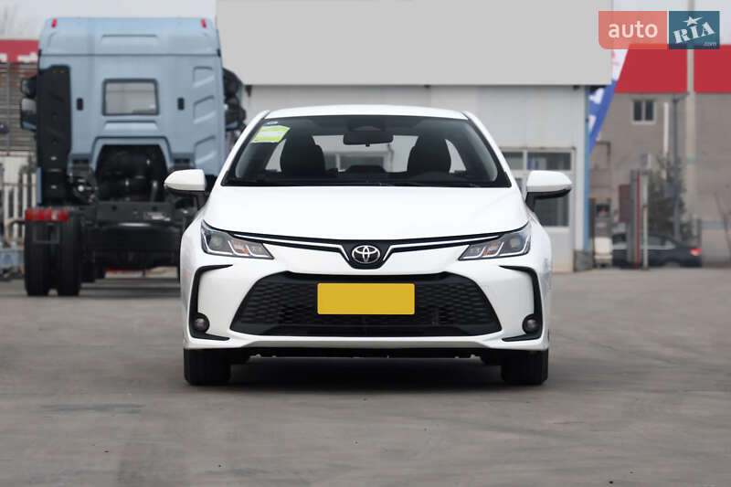 Седан Toyota Corolla 2025 в Киеве
