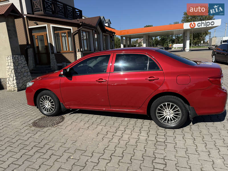 Седан Toyota Corolla 2012 в Львове фото 5 Седан Toyota Corolla 2012 в Львове