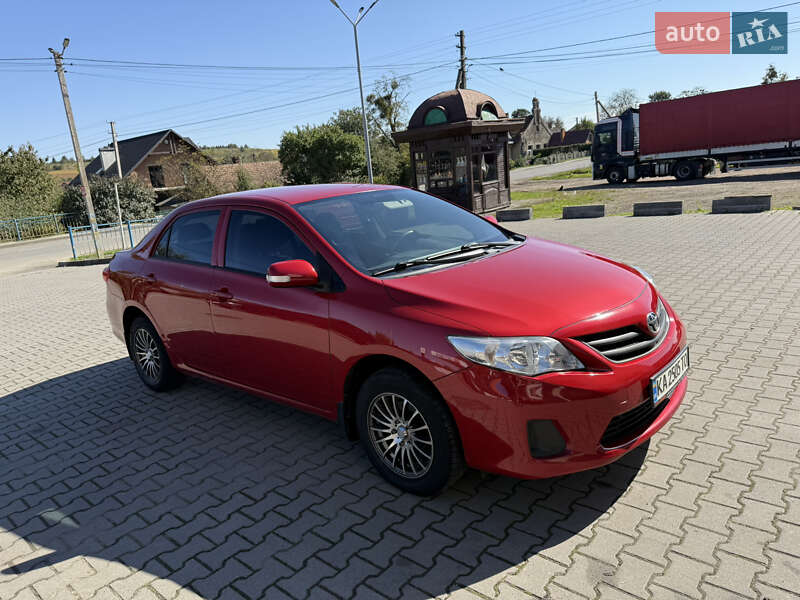 Седан Toyota Corolla 2012 в Львове фото 15 Седан Toyota Corolla 2012 в Львове