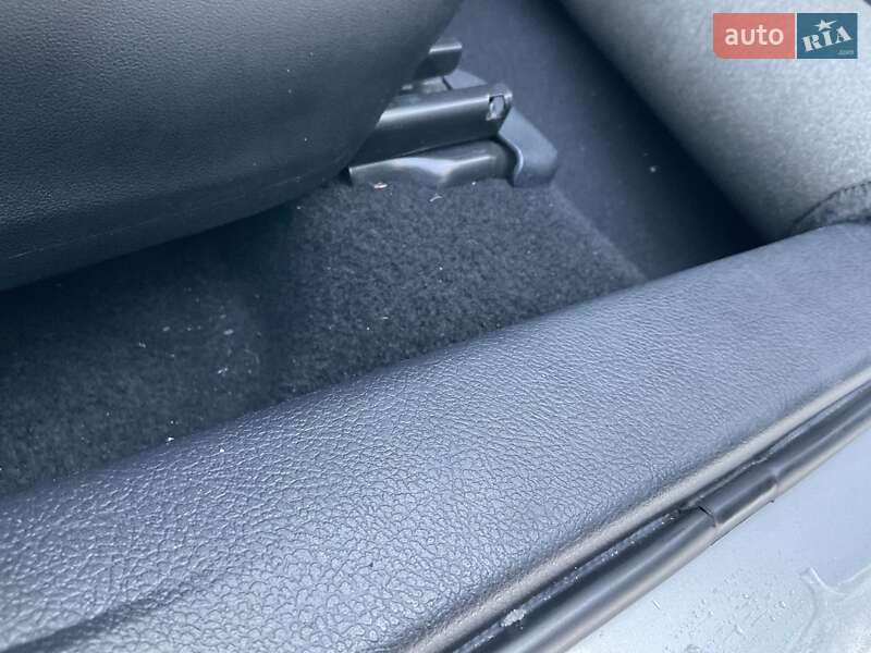 Седан Toyota Corolla 2016 в Киеве