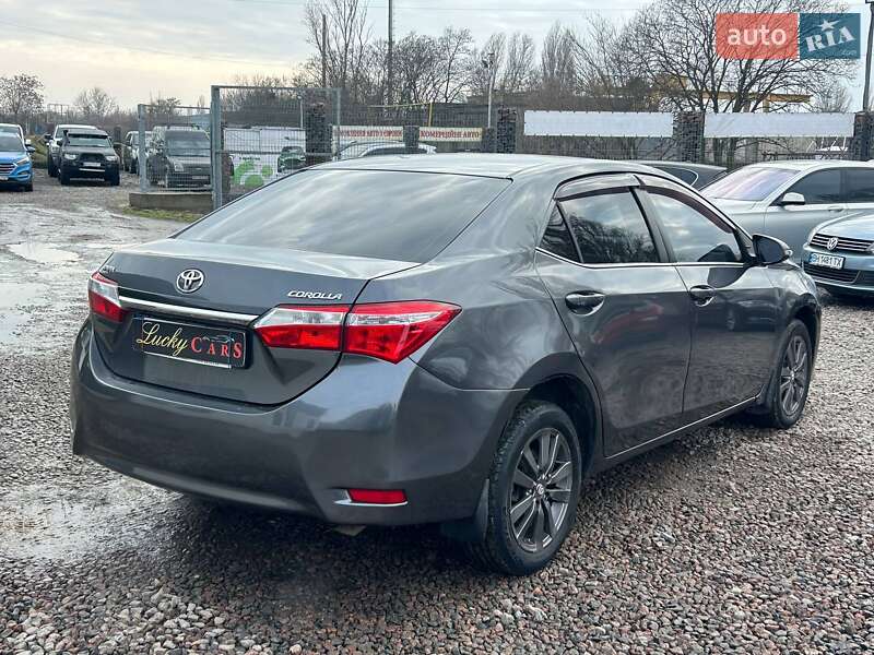 Седан Toyota Corolla 2016 в Одессе