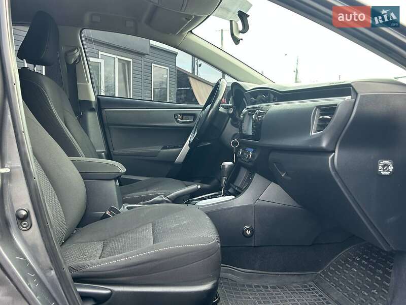 Седан Toyota Corolla 2016 в Одессе