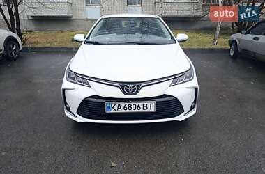 Седан Toyota Corolla 2021 в Кременчуці