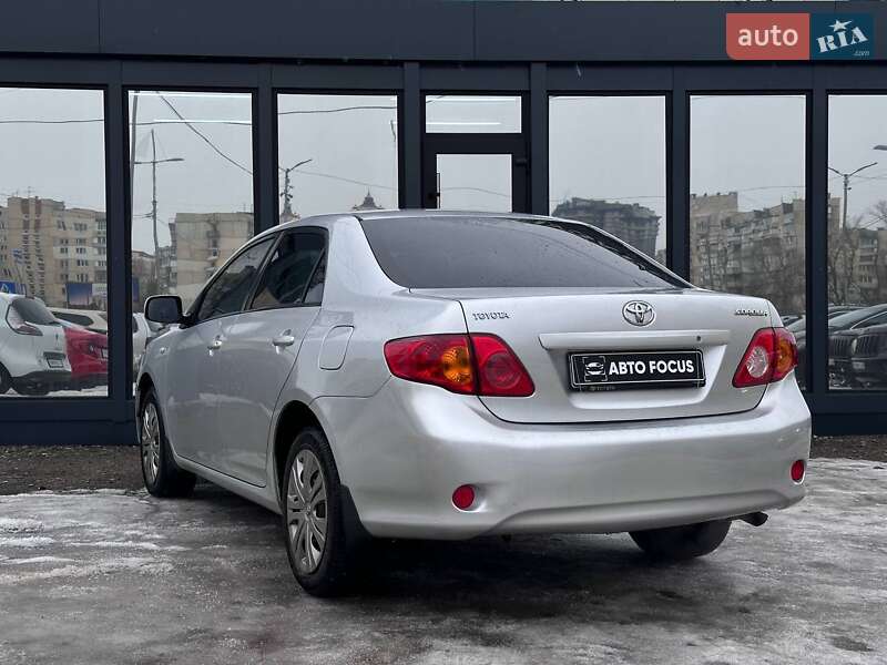 Седан Toyota Corolla 2007 в Киеве