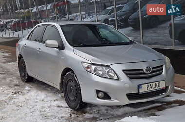 Седан Toyota Corolla 2008 в Киеве