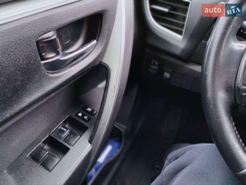 Седан Toyota Corolla 2013 в Першотравенске фото 7 Седан Toyota Corolla 2013 в Першотравенске