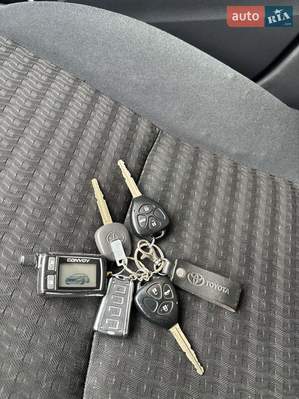 Седан Toyota Corolla 2012 в Києві