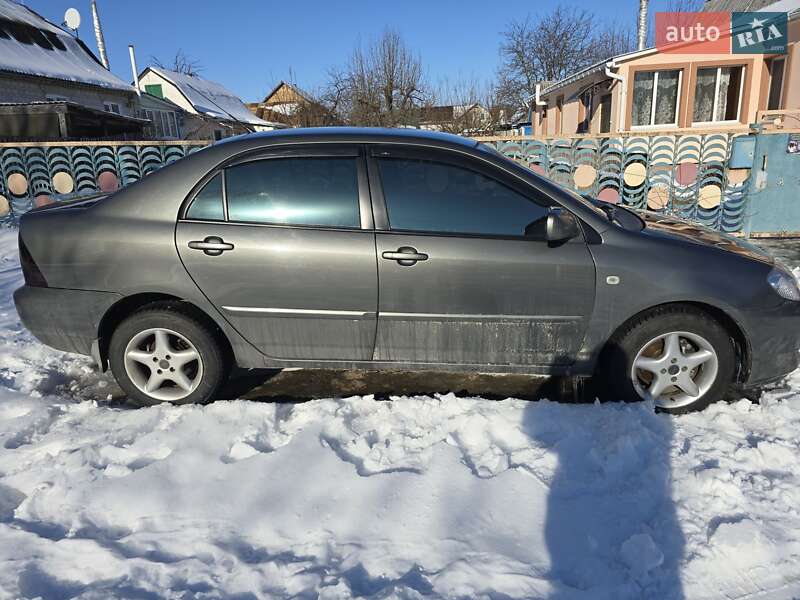 Седан Toyota Corolla 2006 в Триполье