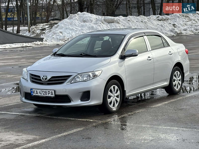 Седан Toyota Corolla 2011 в Киеве фото Седан Toyota Corolla 2011 в Киеве