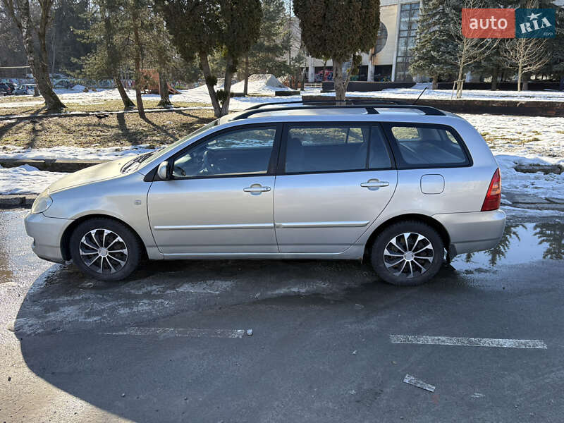 Универсал Toyota Corolla 2004 в Львове