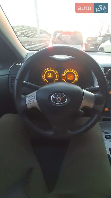 Седан Toyota Corolla 2008 в Києві