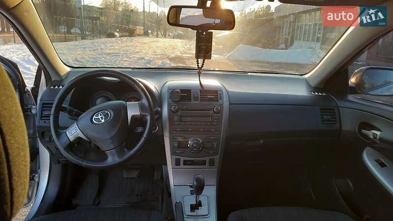 Седан Toyota Corolla 2008 в Києві