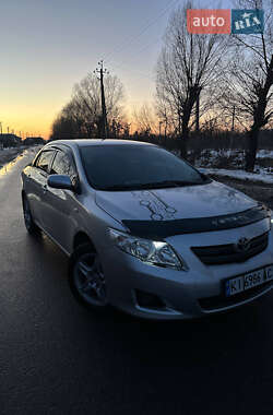 Седан Toyota Corolla 2008 в Ирпене