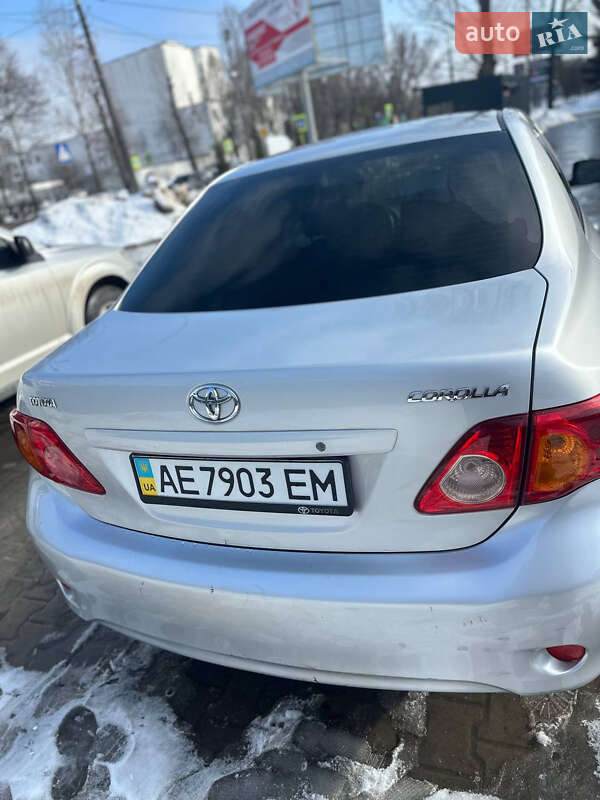 Седан Toyota Corolla 2008 в Тернополе