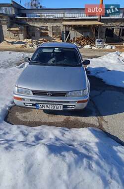 Седан Toyota Corolla 1997 в Олевске