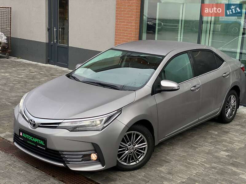 Седан Toyota Corolla 2017 в Киеве фото 2 Седан Toyota Corolla 2017 в Киеве