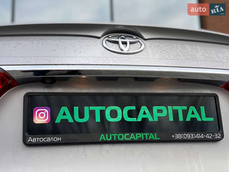Седан Toyota Corolla 2017 в Киеве фото 15 Седан Toyota Corolla 2017 в Киеве
