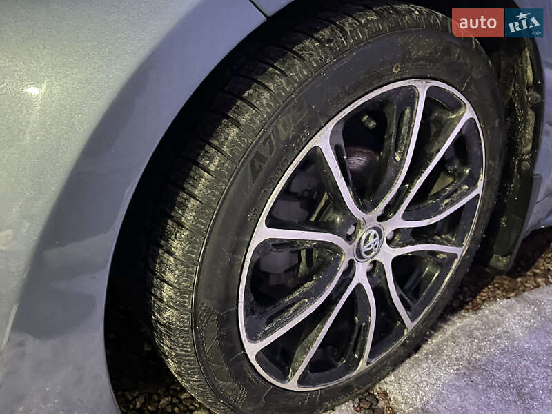 Седан Toyota Corolla 2019 в Броварах