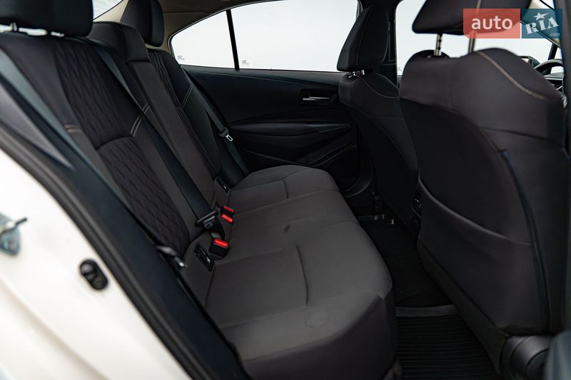 Седан Toyota Corolla 2020 в Киеве