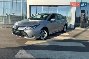 Седан Toyota Corolla 2024 в Києві