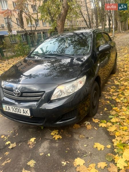 Седан Toyota Corolla 2009 в Дубно
