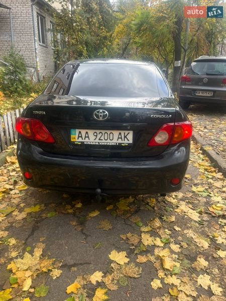 Седан Toyota Corolla 2009 в Дубно