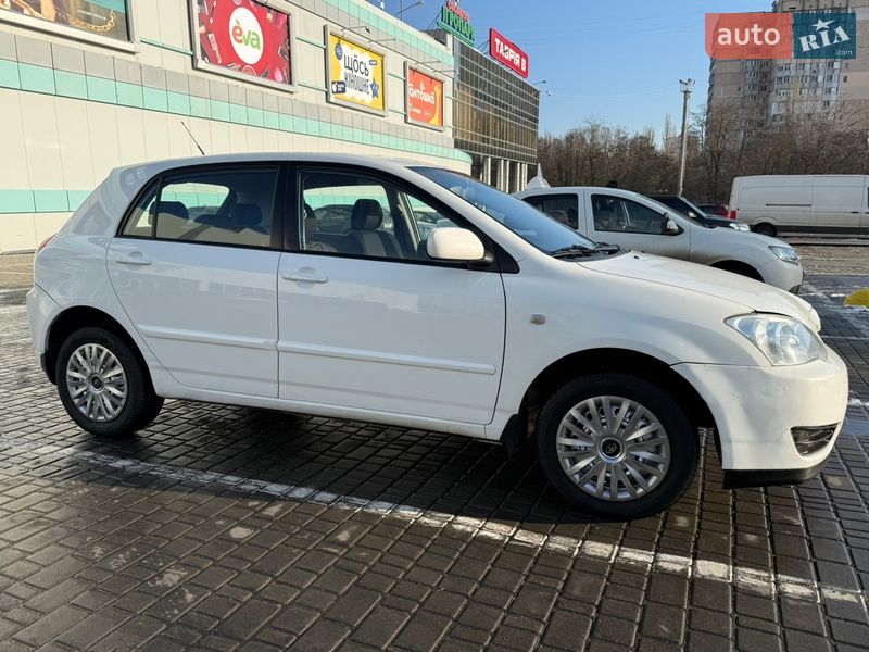 Хетчбек Toyota Corolla 2005 в Одесі